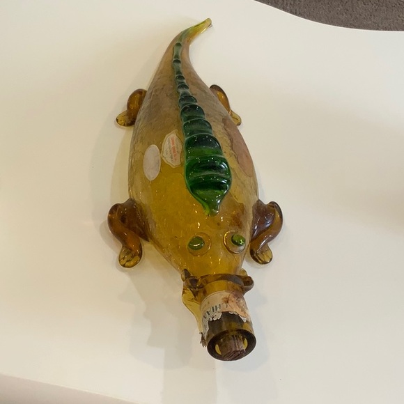 Glass Fish-Shaped Aquarium Ornament